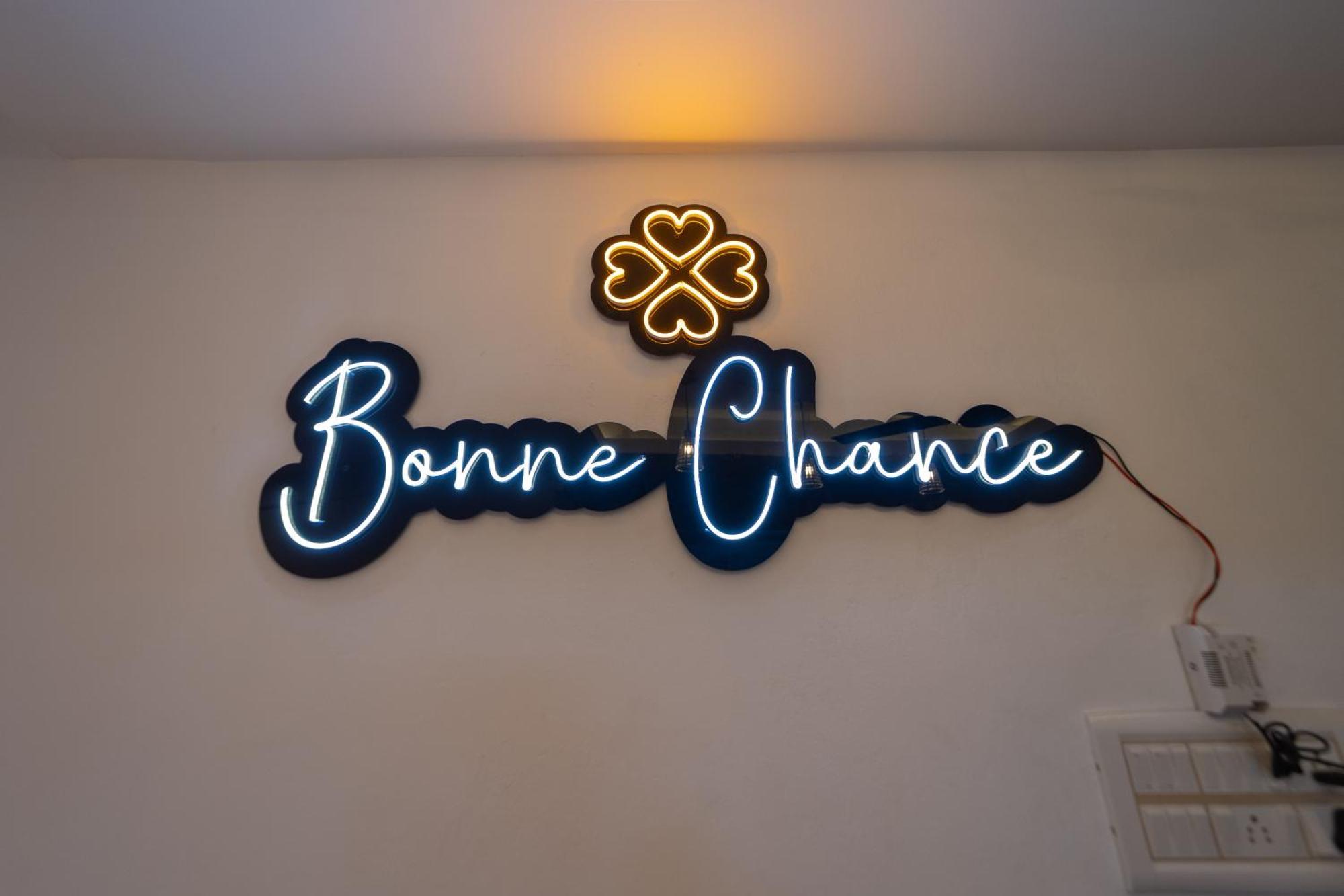 Bonne Chance Heritage Residence Pondicherry Bagian luar foto